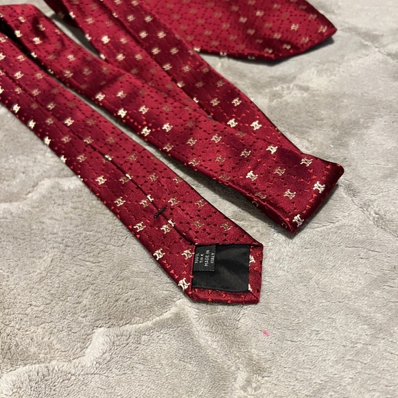 Celine Silk Tie - Picture 2 of 4